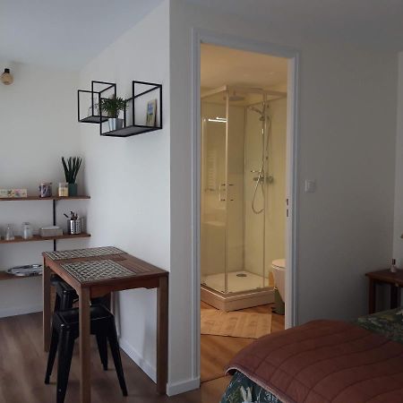 Agreables Chambres Independantes - Coutances Centre Екстер'єр фото