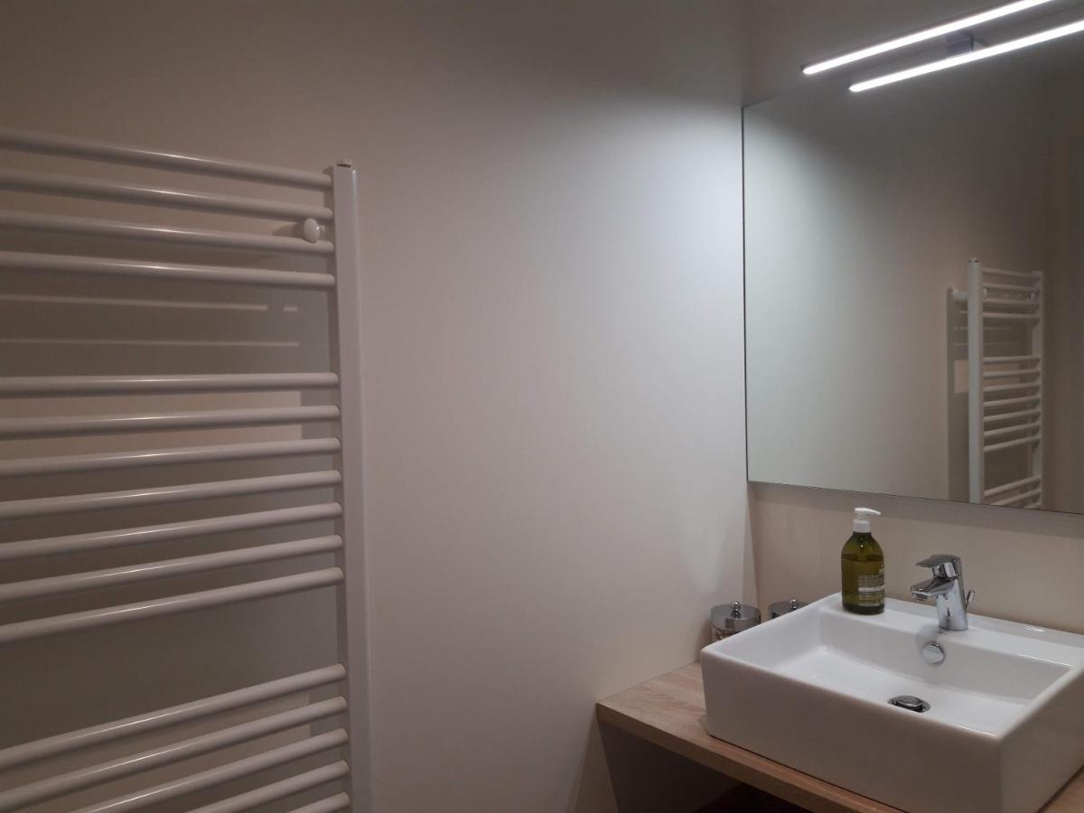 Agreables Chambres Independantes - Coutances Centre Екстер'єр фото