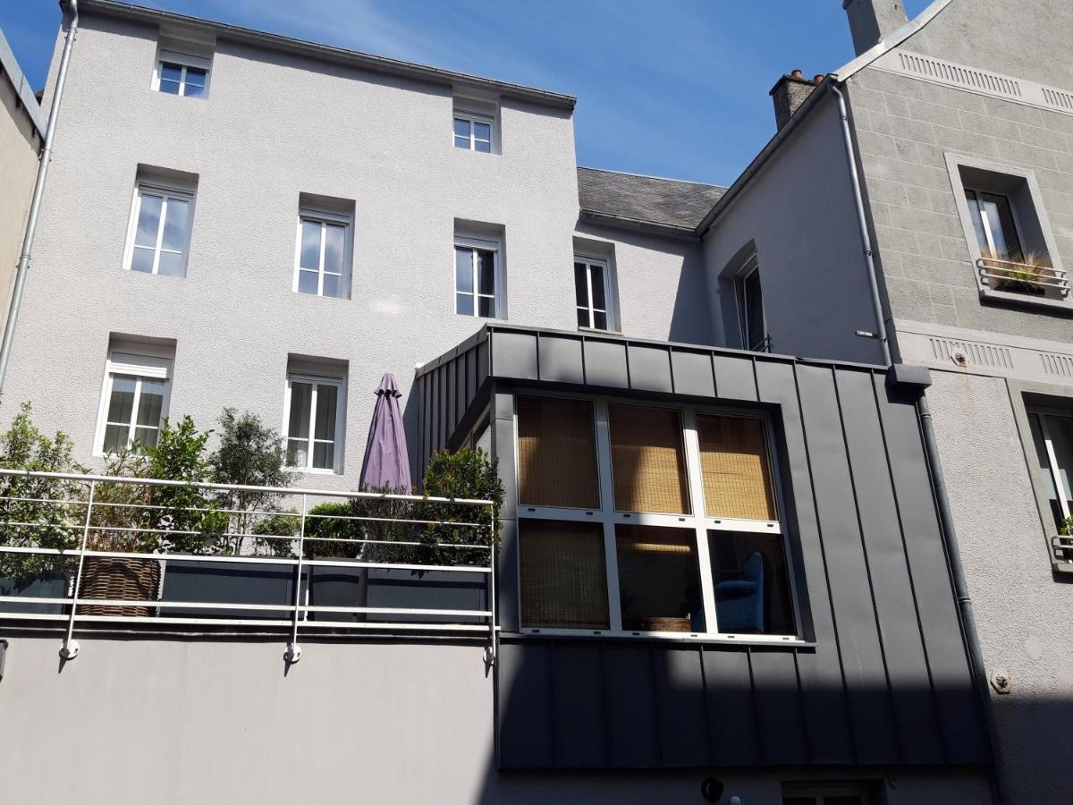 Agreables Chambres Independantes - Coutances Centre Екстер'єр фото